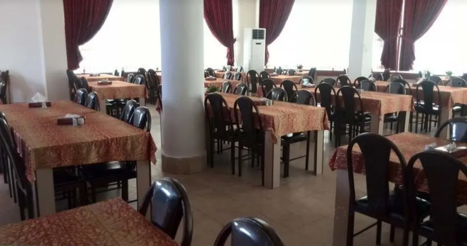 رستوران هتل پانیذ کیش